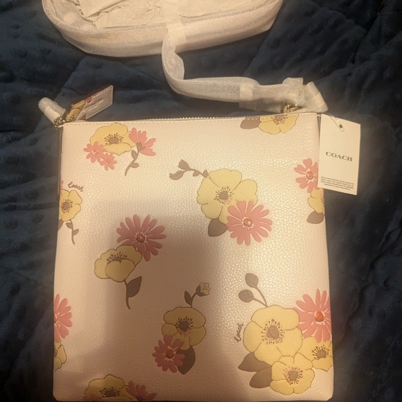 Coach cross body bag - Picture 1 of 4